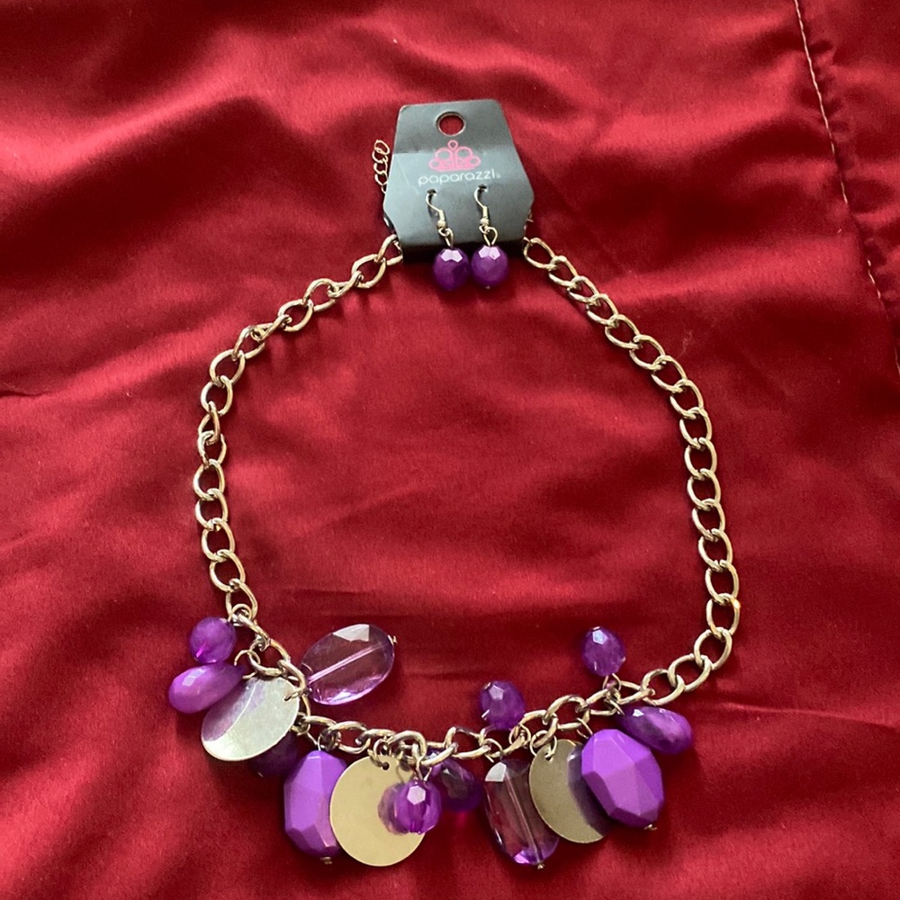 Vibrant purple an silver necklace and earring set!